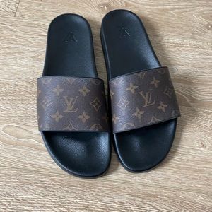 Mens Louis Vuitton Slides